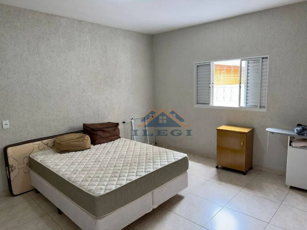 Casa, 4 quartos, 249 m² - Foto 13