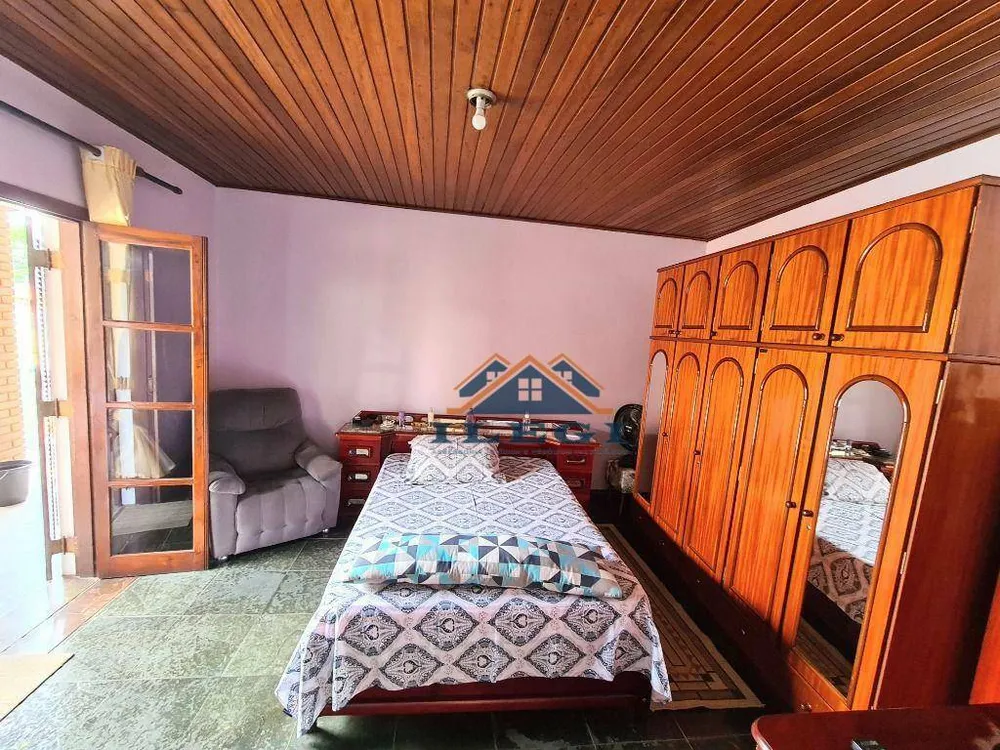 Casa, 3 quartos, 246 m² - Foto 8