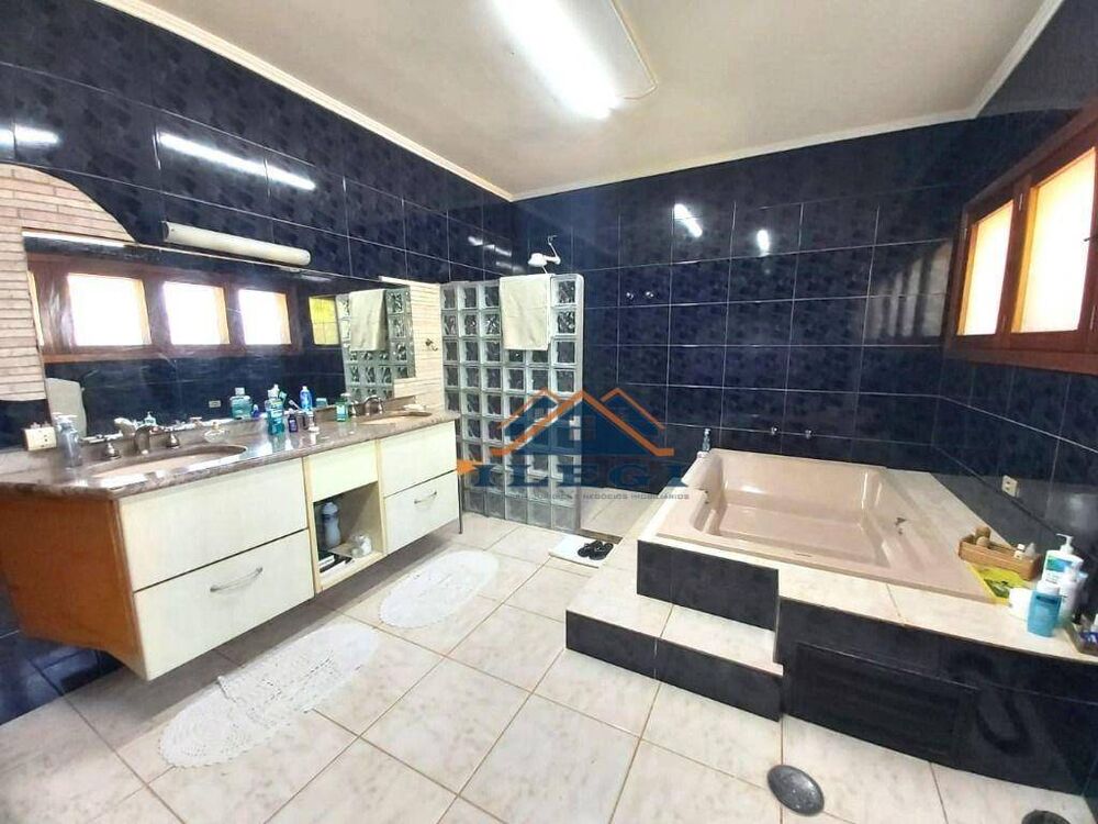 Chácara à venda com 3 quartos, 550m² - Foto 13