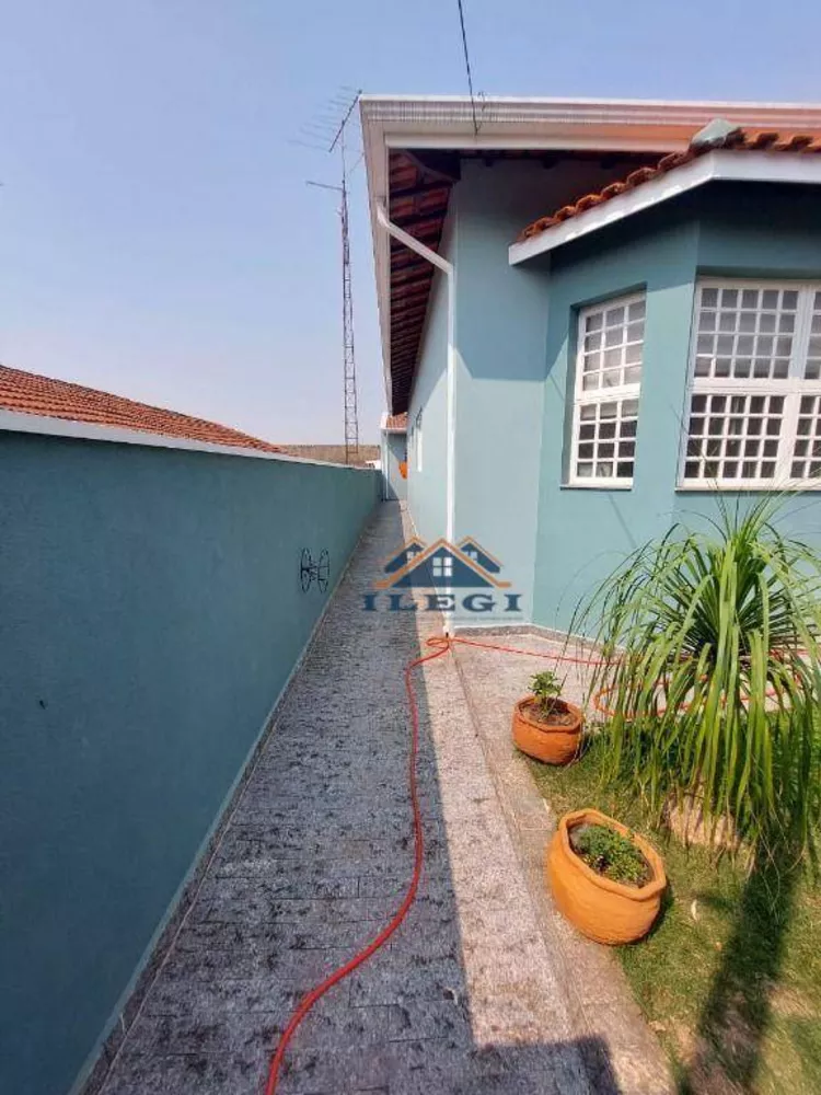 Casa à venda com 3 quartos, 180m² - Foto 4