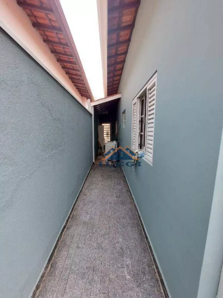 Casa à venda com 3 quartos, 180m² - Foto 8