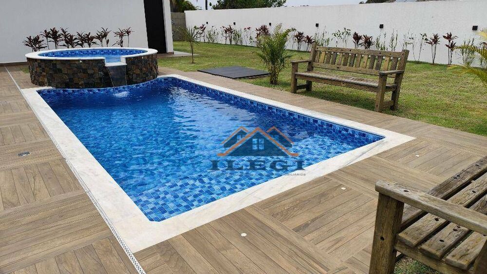 Casa de Condomínio à venda com 3 quartos, 340m² - Foto 2