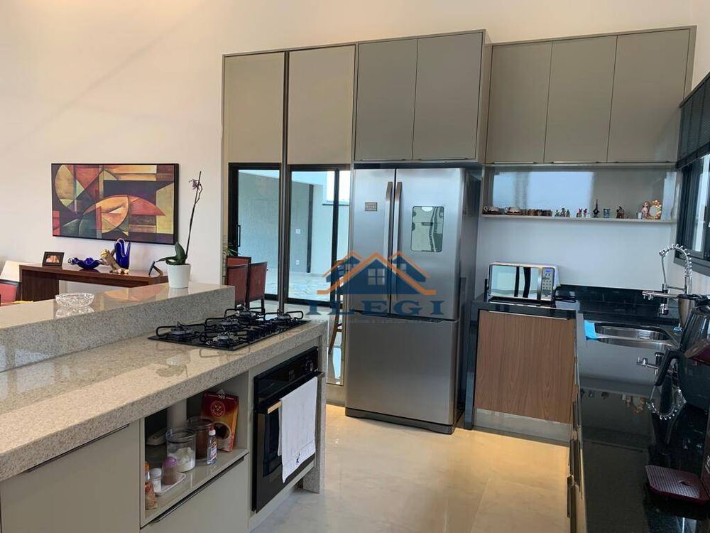 Casa à venda com 2 quartos, 149m² - Foto 1