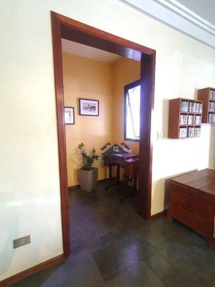 Apartamento, 3 quartos, 239 m² - Foto 4