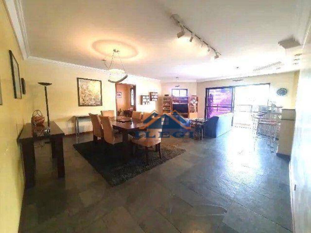 Apartamento, 3 quartos, 239 m² - Foto 1