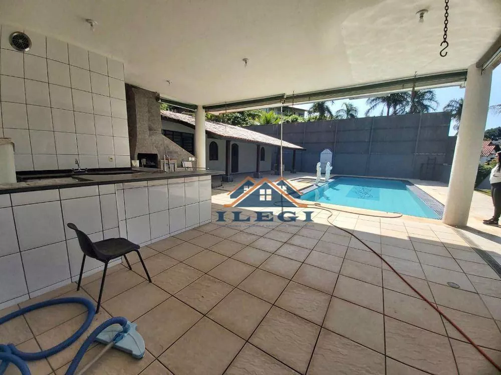 Casa de Condomínio à venda com 4 quartos, 790m² - Foto 3