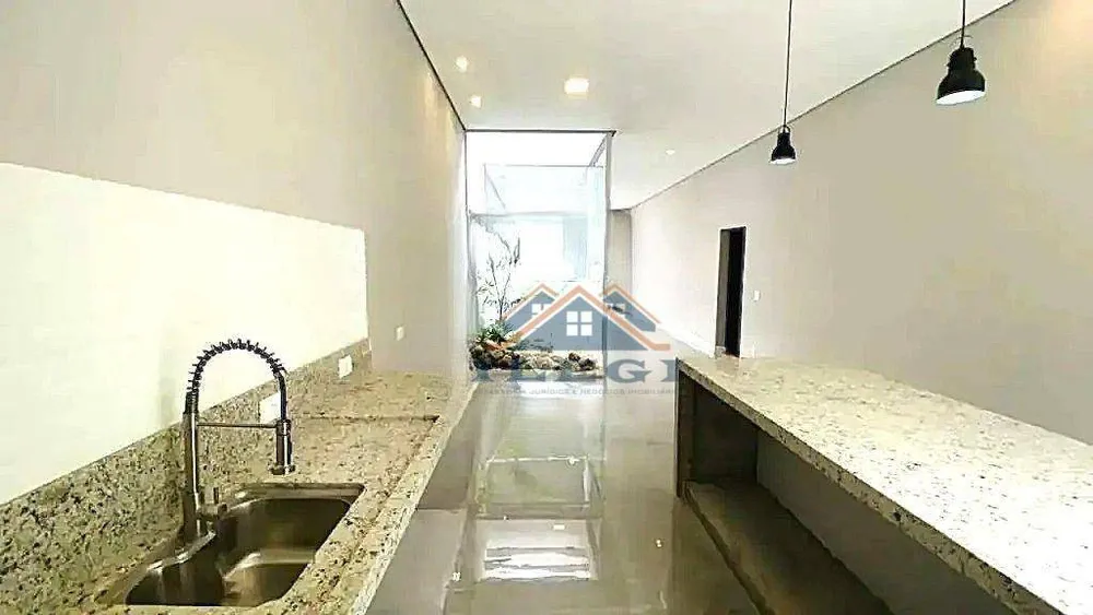 Casa, 3 quartos, 181 m² - Foto 1