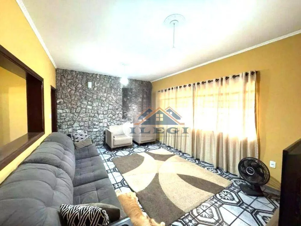 Casa, 3 quartos, 188 m² - Foto 3
