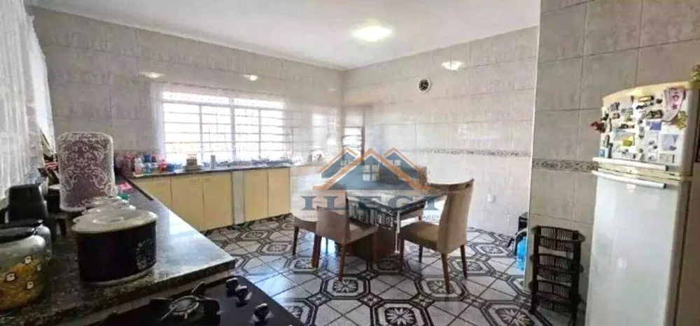 Casa, 3 quartos, 188 m² - Foto 4