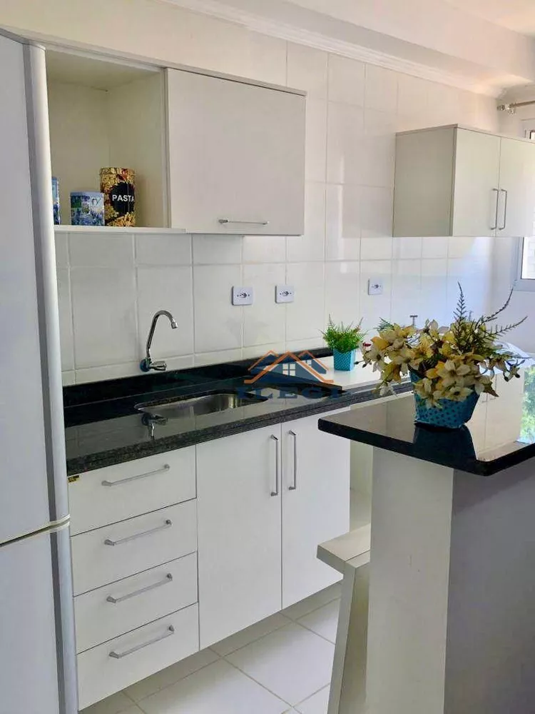 Apartamento à venda com 3 quartos, 50m² - Foto 5