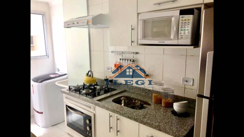 Apartamento à venda com 3 quartos, 50m² - Foto 8