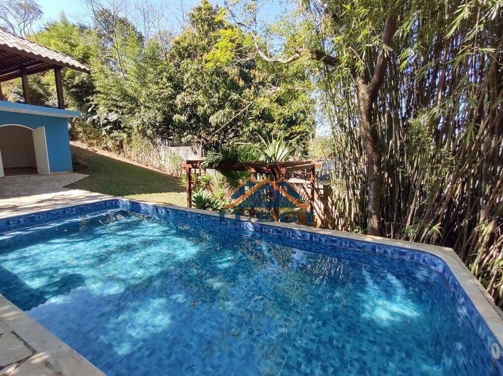 Chácara à venda com 4 quartos, 309m² - Foto 4