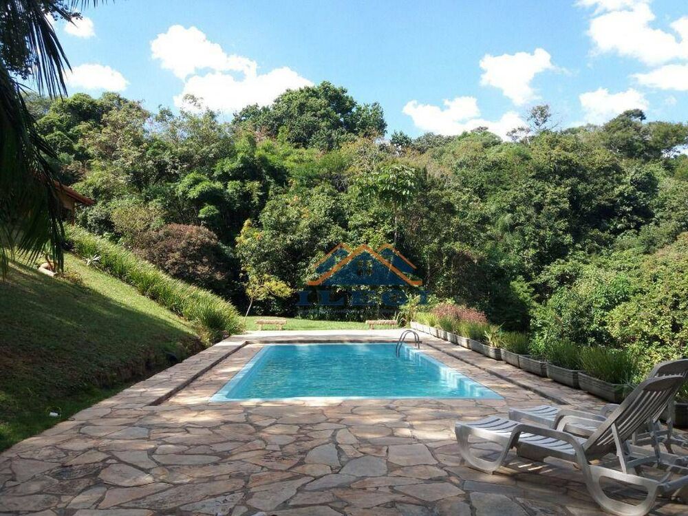 Chácara à venda com 4 quartos, 430m² - Foto 2