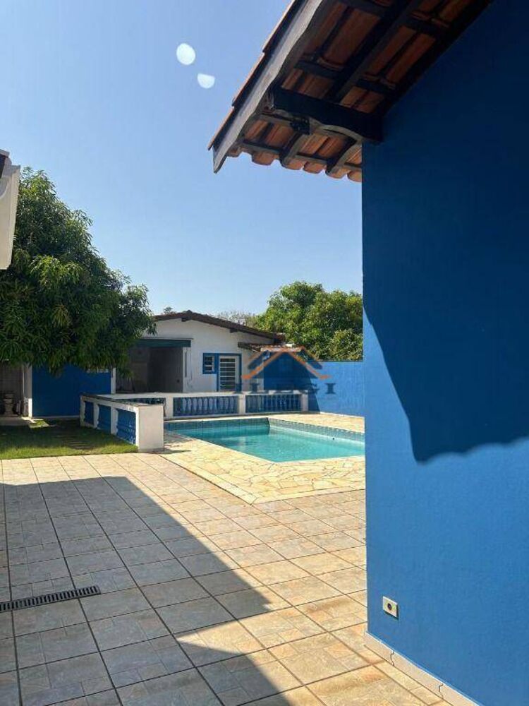 Casa de Condomínio à venda e aluguel com 4 quartos, 377m² - Foto 3