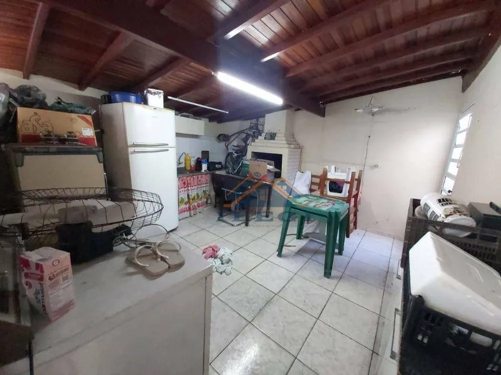 Casa, 3 quartos, 250 m² - Foto 16