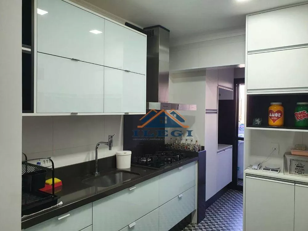 Apartamento à venda com 3 quartos, 96m² - Foto 11