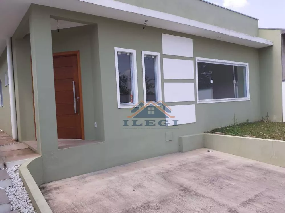 Casa à venda com 3 quartos, 130m² - Foto 2