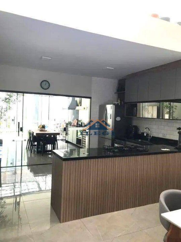 Casa, 3 quartos, 135 m² - Foto 2