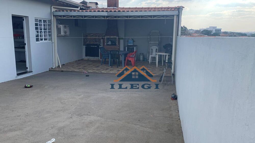 Casa à venda com 3 quartos, 120m² - Foto 2