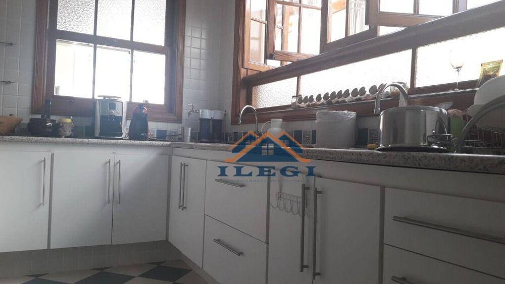Casa de Condomínio à venda com 4 quartos, 380m² - Foto 9