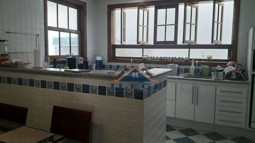 Casa de Condomínio à venda com 4 quartos, 380m² - Foto 4