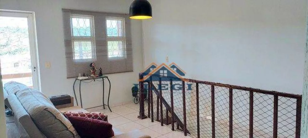 Casa à venda com 3 quartos, 200m² - Foto 6