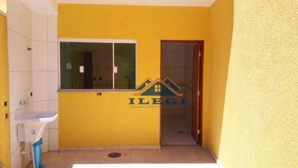 Casa à venda com 3 quartos, 100m² - Foto 5