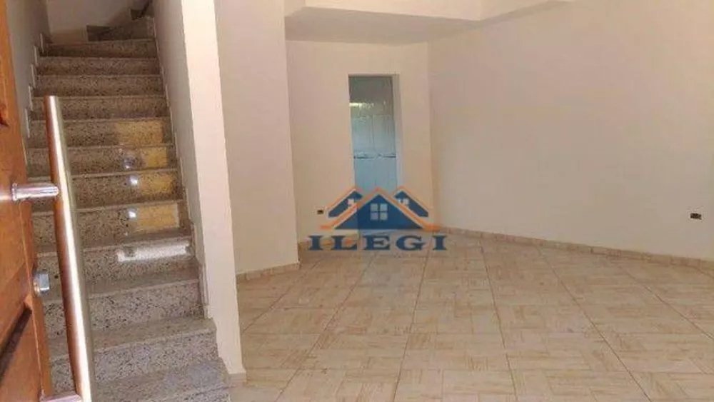 Casa à venda com 3 quartos, 100m² - Foto 2