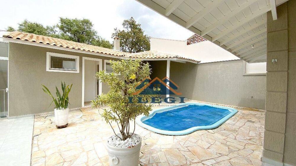 Casa, 3 quartos, 216 m² - Foto 3