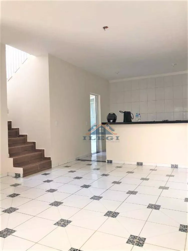 Casa à venda com 3 quartos, 125m² - Foto 11