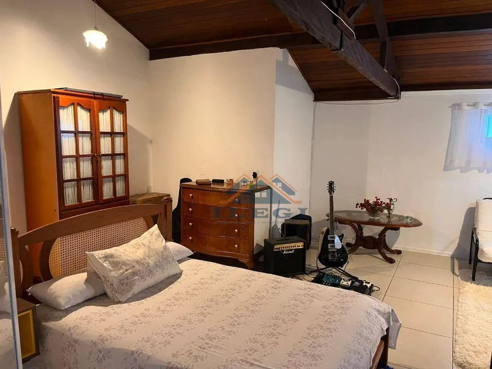 Casa, 6 quartos, 200 m² - Foto 11