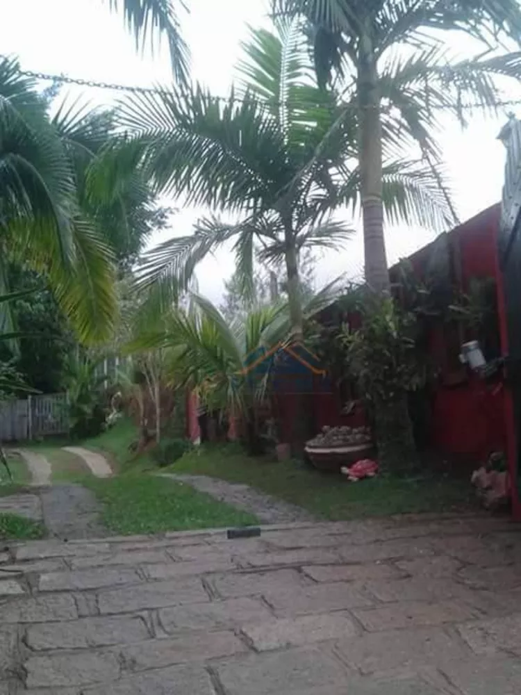 Chácara à venda com 3 quartos, 240m² - Foto 7