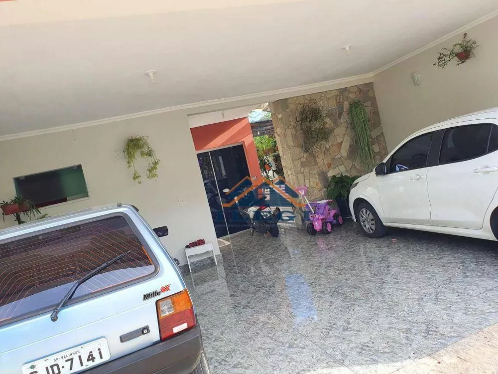 Casa de Condomínio à venda com 3 quartos, 323m² - Foto 5