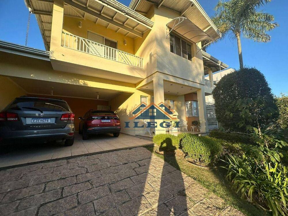 Casa de Condomínio à venda com 3 quartos, 292m² - Foto 1