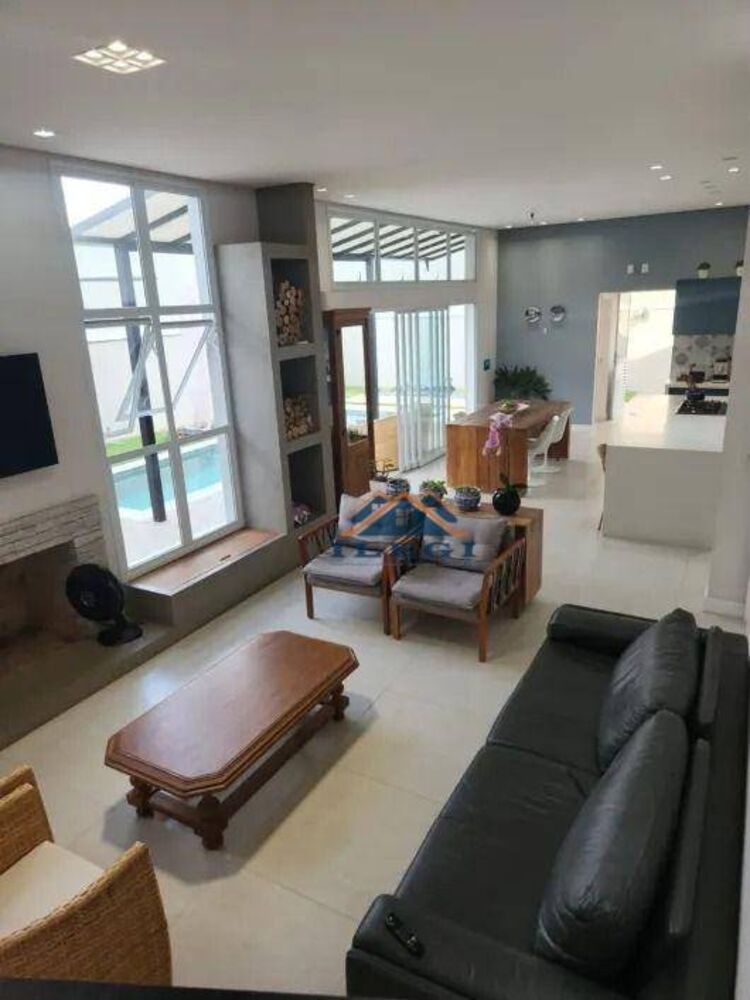 Casa de Condomínio à venda com 4 quartos, 276m² - Foto 4