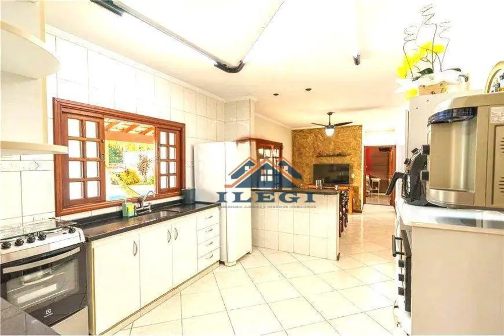 Chácara, 3 quartos, 1015 m² - Foto 11