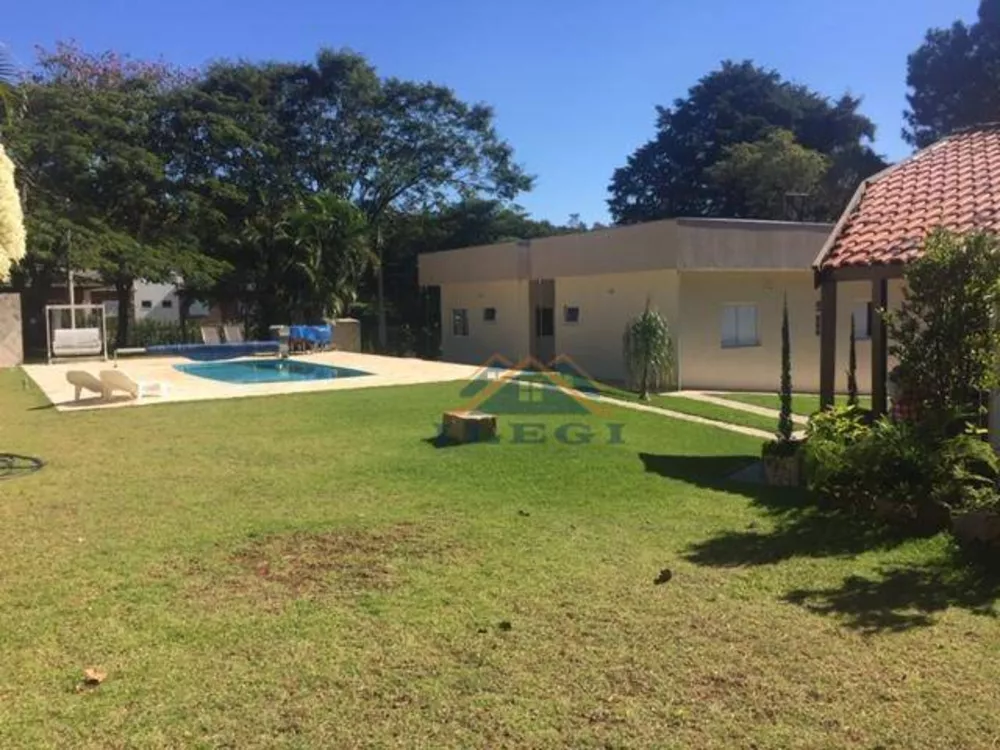 Casa de Condomínio à venda com 4 quartos, 365m² - Foto 2