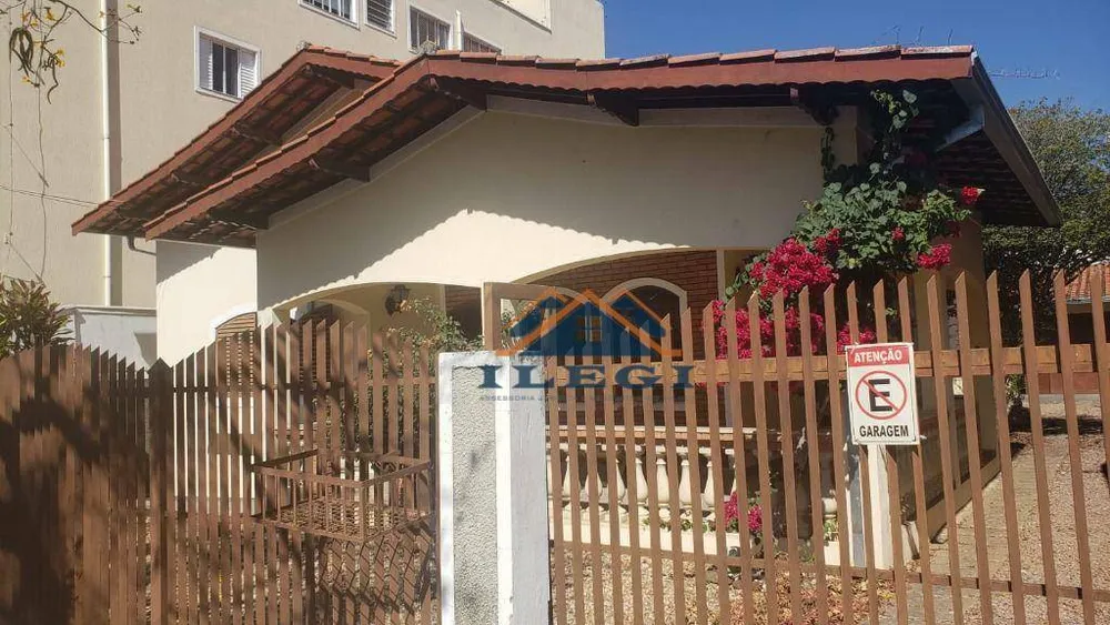 Casa, 3 quartos, 208 m² - Foto 1