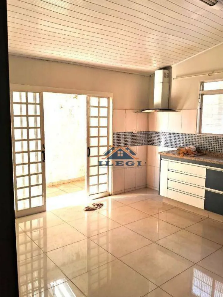 Casa, 3 quartos, 227 m² - Foto 21