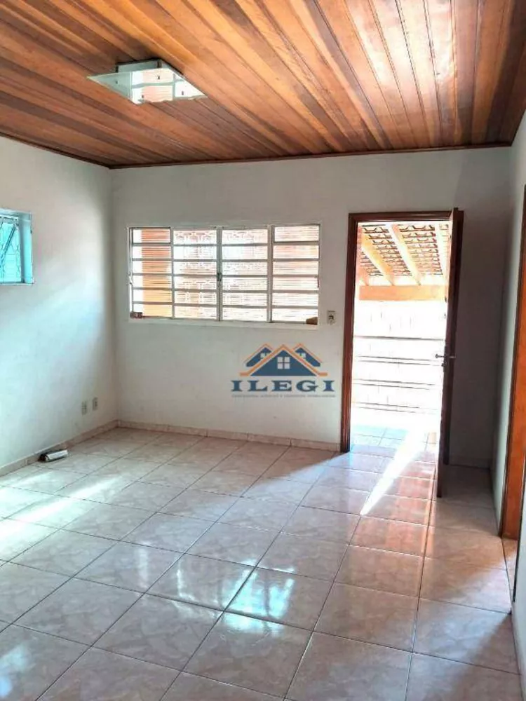 Casa à venda com 3 quartos, 227m² - Foto 8