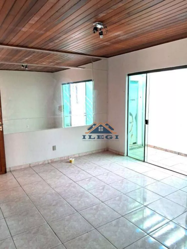 Casa à venda com 3 quartos, 227m² - Foto 15