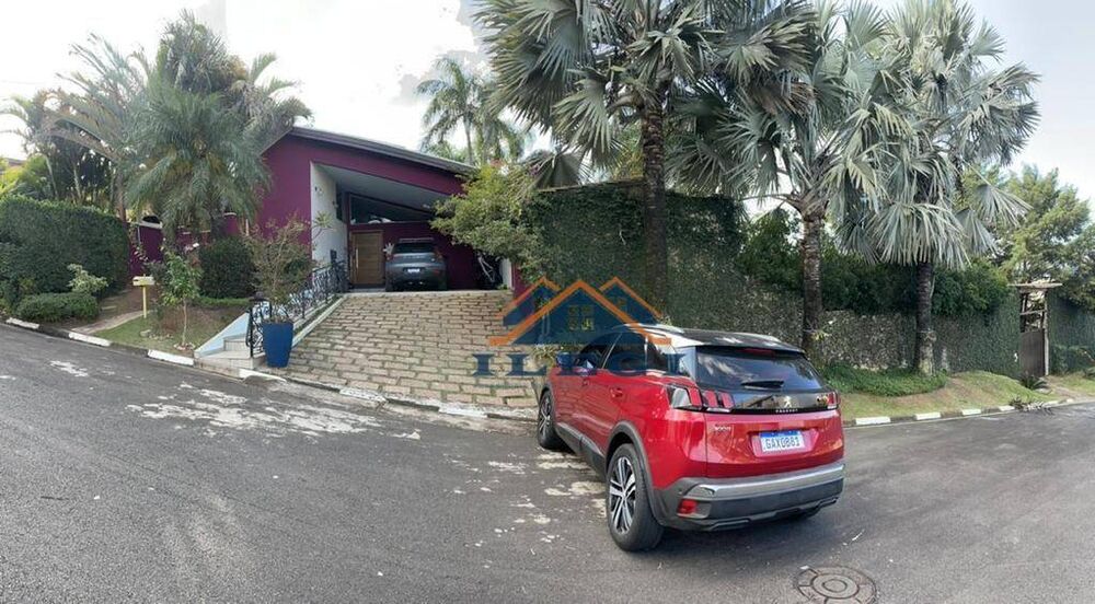 Casa de Condomínio à venda com 4 quartos, 420m² - Foto 2