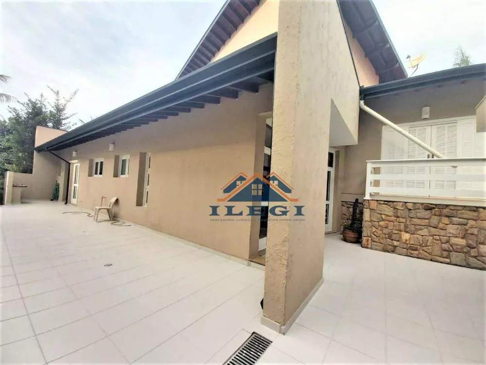 Casa de Condomínio à venda com 3 quartos, 350m² - Foto 1