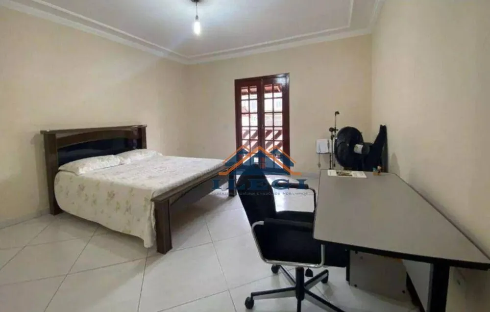 Casa, 4 quartos, 278 m² - Foto 8