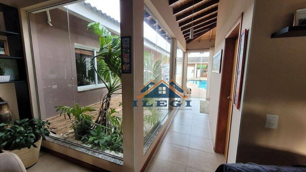 Casa de Condomínio, 4 quartos - Foto 1