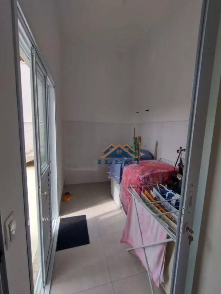 Casa de Condomínio à venda com 3 quartos, 212m² - Foto 19