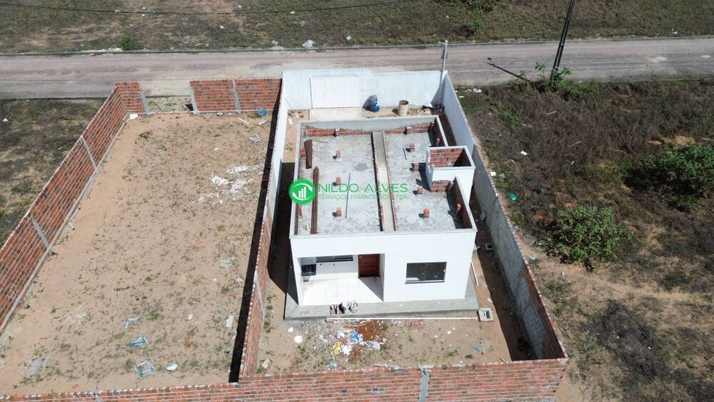 Casa à venda com 2 quartos, 69m² - Foto 4