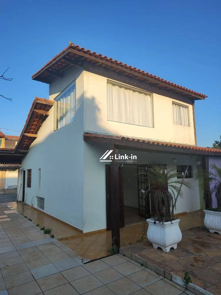 Casa, 2 quartos, 165 m² - Foto 1