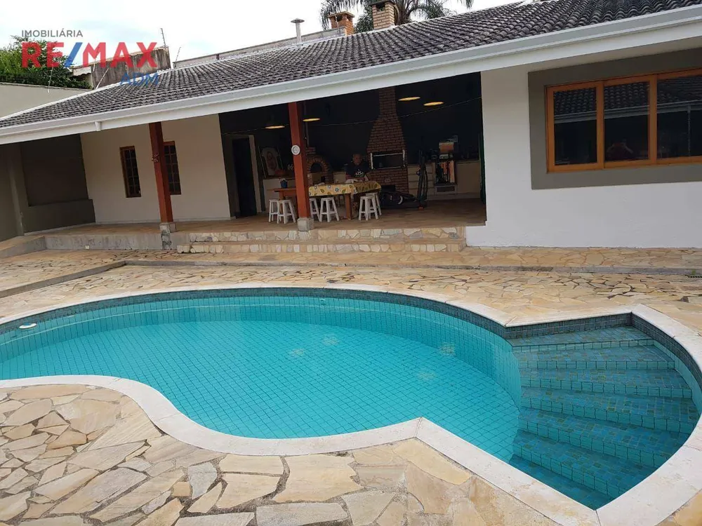 Casa, 3 quartos, 403 m² - Foto 1