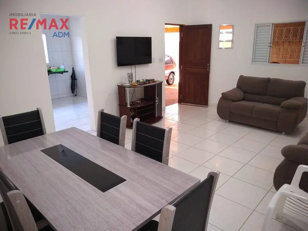 Casa, 3 quartos, 250 m² - Foto 2